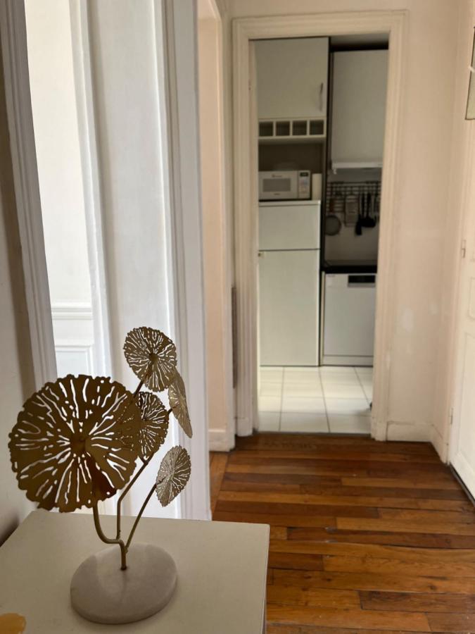 Beautiful Apartment With Balcony 파리 외부 사진